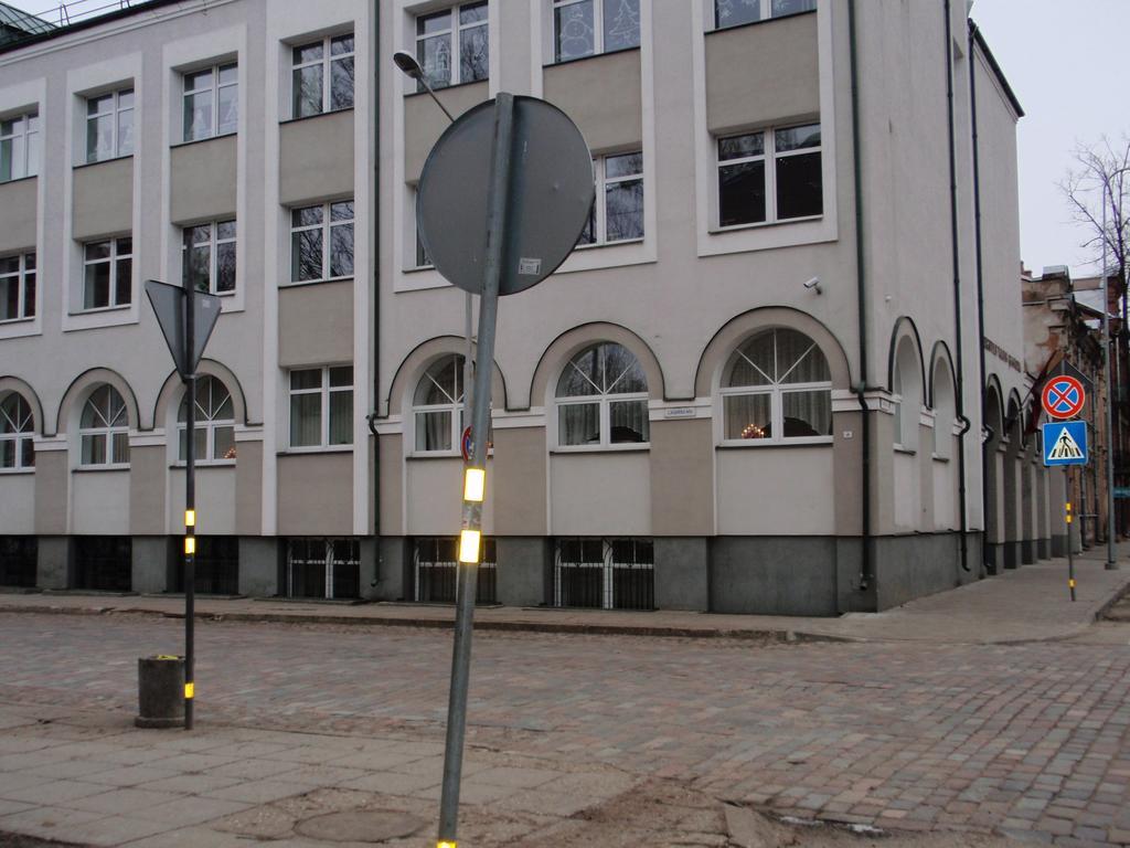 Central Cietoksna Street Apartment Daugavpils Eksteriør billede
